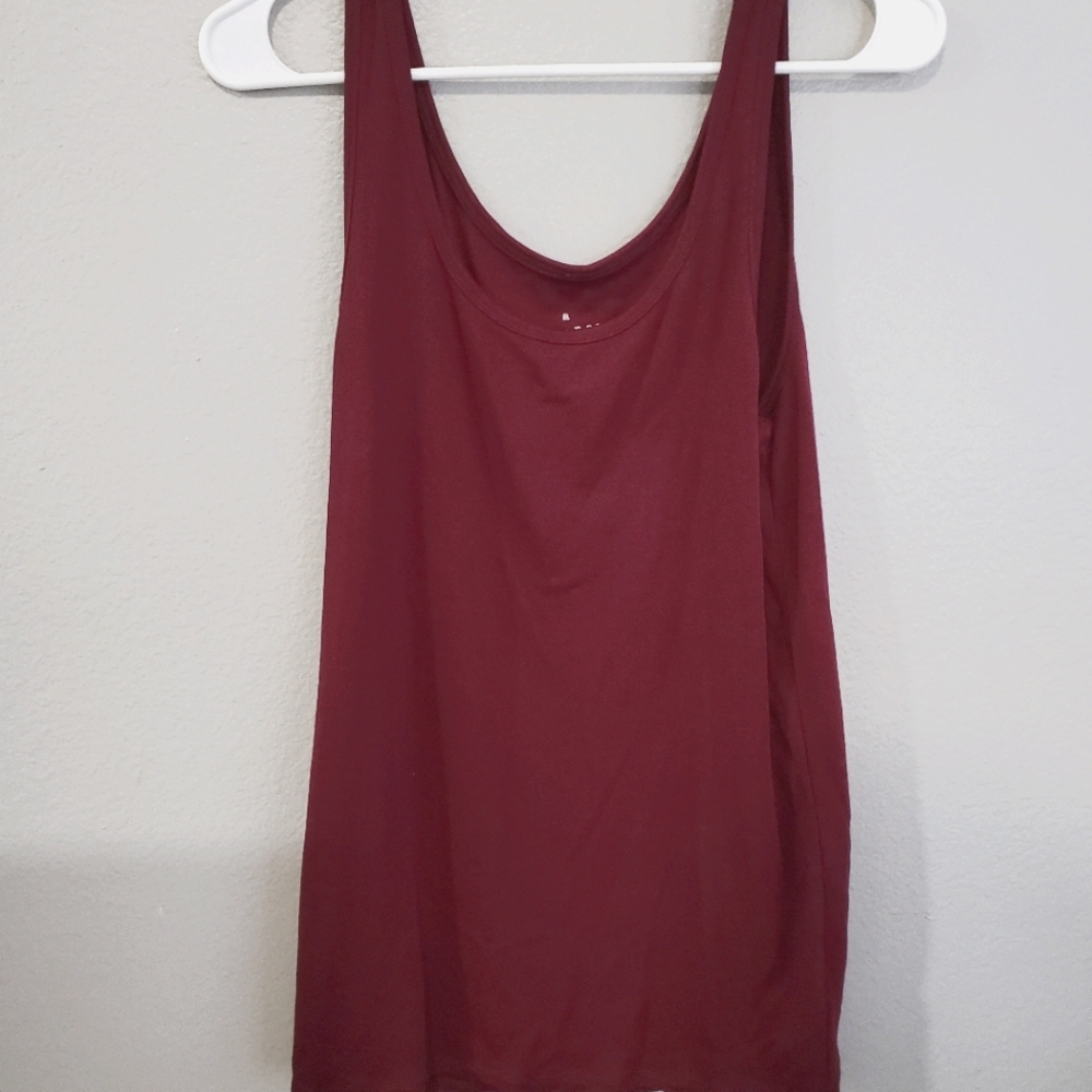Maroon XXL tank top